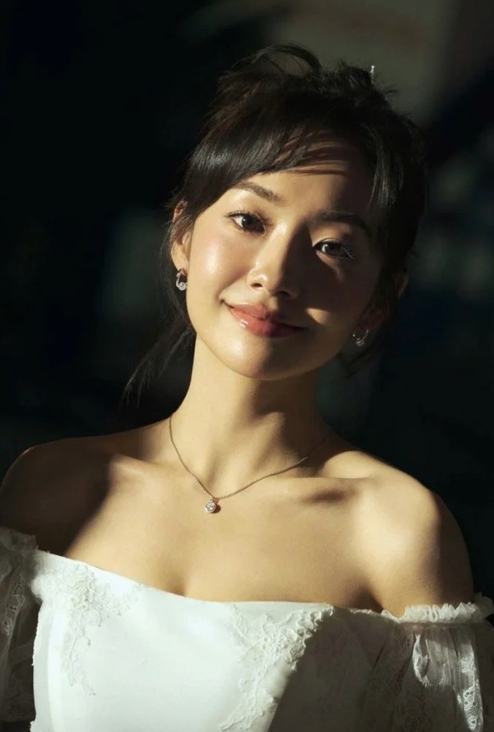 Thời điểm đó, Hoàng Hà thậm chí được tung hô là một trong số những nữ chính xinh đẹp nhất sóng giờ vàng.