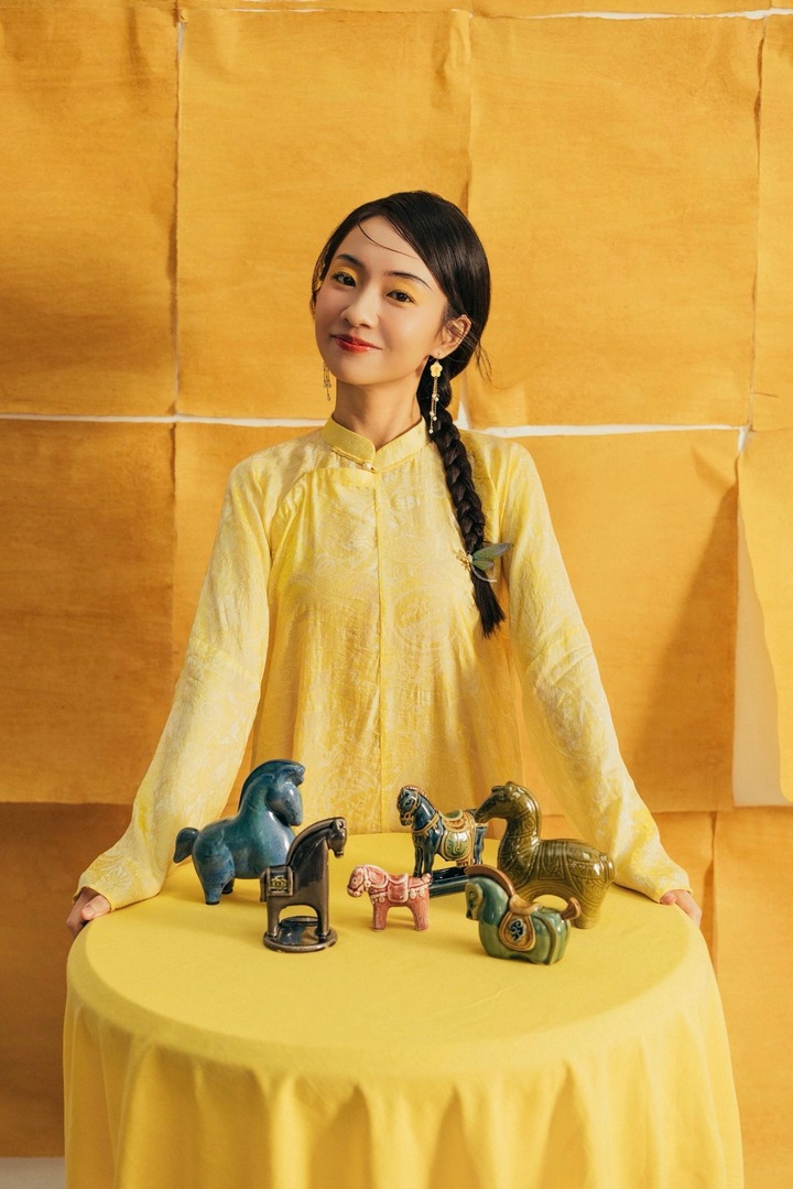 Trước khi đến với "Đồng hồ đếm ngược", Hoàng Hà để lại ấn tượng khi lần đầu chạm ngõ màn ảnh VTV với vai Mai Dương ở "Chúng ta của 8 năm sau".