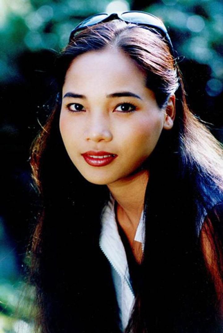 NSƯT Lê Vi sở hữu vẻ đẹp đài các, dịu dàng, là mỹ nhân màn ảnh một thời.