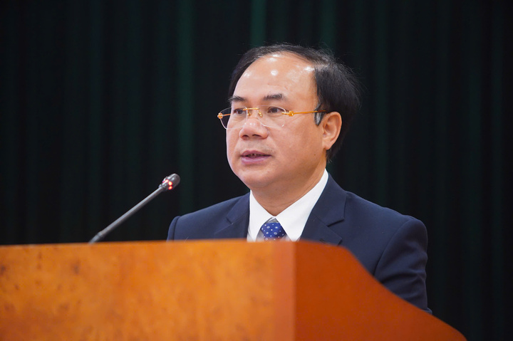 Thứ trưởng Nguyễn Văn Sinh tại hội thảo sáng nay.