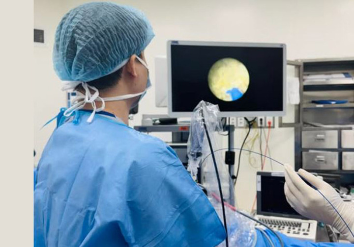 Nngười dân khi xuất hiện các dấu hiệu bất thường liên quan đến tiểu tiện nên đi khám sớm