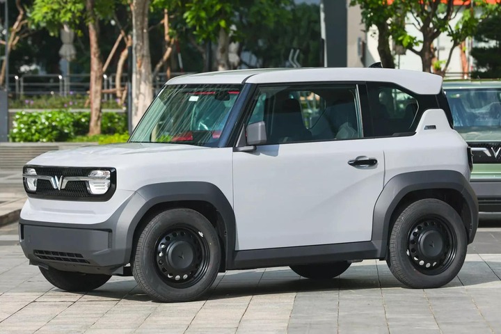 VF 3 duy trì vị trí dẫn đầu toàn thị trường.