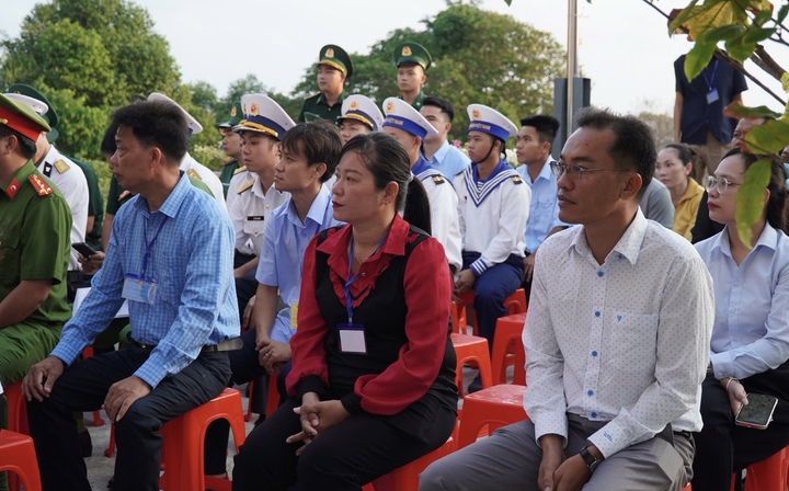 Điểm bầu cử tại đảo Hòn Chuối.