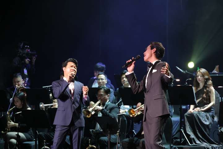 Sự kết hợp mới mẻ của NSƯT Vũ Thắng Lợi và Quán quân Vietnam Idol Hà An Huy.