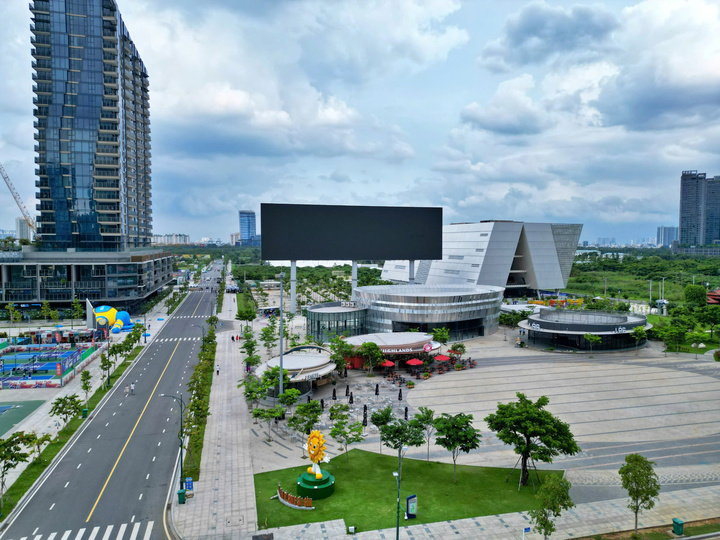 Metro Bến Thành-Thủ Thiêm được TP.HCM xác định là công trình cấp bách.