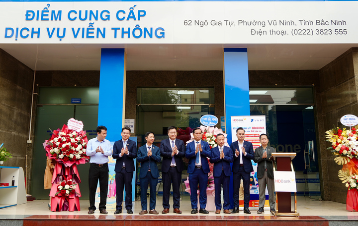 HDBank đưa dịch vụ ngân hàng đến gần hơn với người dân qua thông qua các điểm giao dịch VNPT trên toàn quốc.