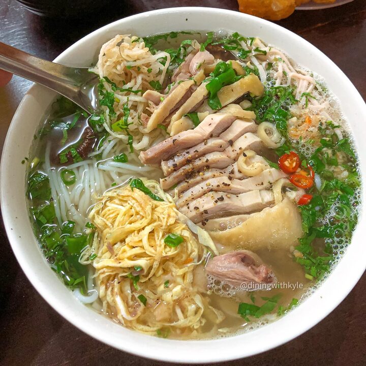 Món ăn sinh ra từ sự tằn tiện khéo léo của những bà nội trợ. (Ảnh: @diningwithkyle)