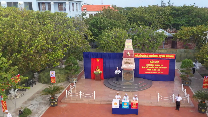 Sáng 15/3, tại Khu vực bỏ phiếu số 14 (đảo Trường Sa, đặc khu Trường Sa, tỉnh Khánh Hòa), cử tri trên đảo cùng cả nước tham gia bầu cử đại biểu Quốc hội khóa XVI và đại biểu HĐND các cấp nhiệm kỳ 2026 – 2031.