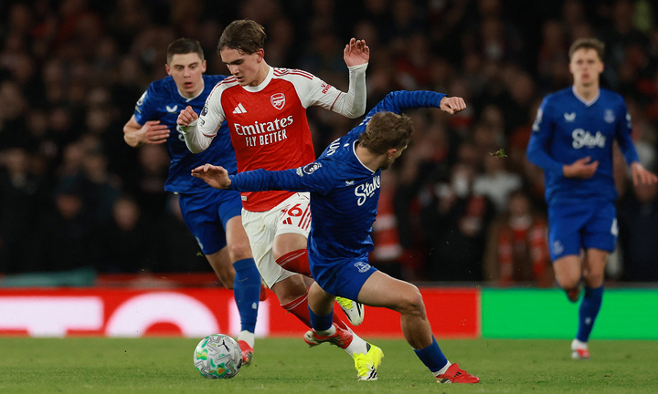 Max Dowman giúp Arsenal đánh bại Everton. (Ảnh: Reuters)