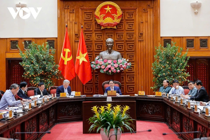 Thủ tướng Phạm Minh Chính chủ trì họp Thường trực Chính phủ.