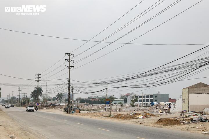 Tại khu vực Thạch Bình (xã Yên Bài) - điểm cuối của tuyến, công tác giải phóng mặt bằng đang được triển khai khẩn trương.