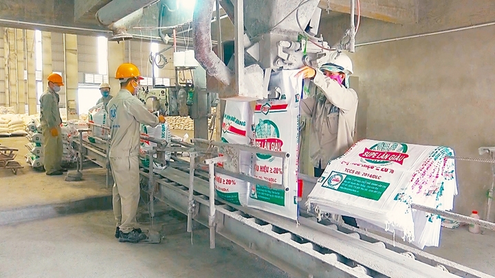 Doanh thu của Hóa chất Đức Giang đã chạm ngưỡng cả chục nghìn tỷ đồng/năm. (Ảnh: DGC)