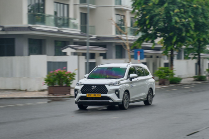 Veloz Cross hiện đang “được lòng” nhóm khách hàng dịch vụ.