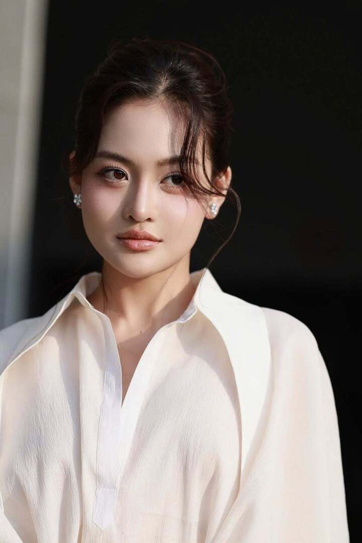 Năm 2017, Thùy Anh quyết định vào miền Nam sinh sống và theo đuổi niềm đam mê với nghệ thuật. Nữ diễn viên góp mặt trong nhiều dự án điện ảnh như "Gái già lắm chiêu", "Rừng thế mạng", "Lật mặt 8: Vòng tay nắng"...