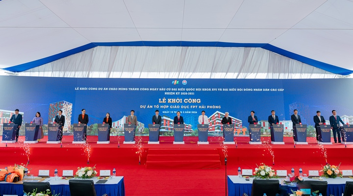 Lãnh đạo Bộ Khoa học và Công nghệ cùng TP Hải Phòng tại lễ khởi công xây dựng Tổ hợp giáo dục liên cấp của Tập đoàn FPT tại Hải Phòng.