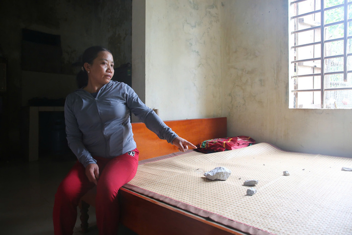 Hoạt động nổ mìn khai thác khoáng sản của Công ty cổ phần 207 làm đá văng vào nhà dân