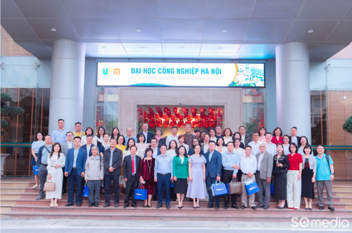 Hội nghị bàn tròn "Thúc đẩy cam kết và thực thi chính sách ESG của các bên liên quan" quy tụ các chuyên gia, đại diện ngân hàng, doanh nghiệp và các tổ chức xã hội uy tín.