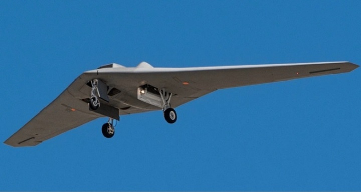 Máy bay không người lái trinh sát tàng hình RQ-170. Ảnh Military Watch