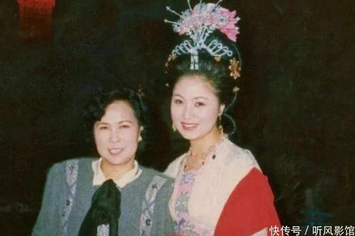 Đạo diễn Dương Khiết quyết tâm thuê máy bay riêng đưa Mã Lan đến phim trường.