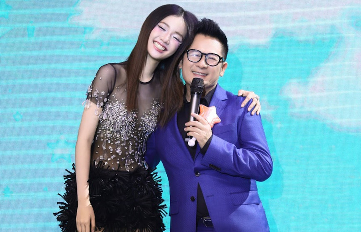 Izara Thiên Nga là con gái nuôi của Bằng Kiều.