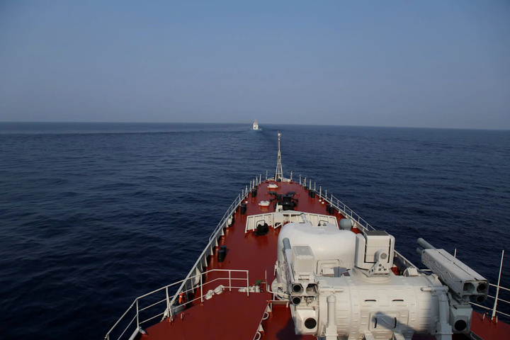 Hải quân Việt - Trung huấn luyện bắn đạn thật chống cướp biển - 5