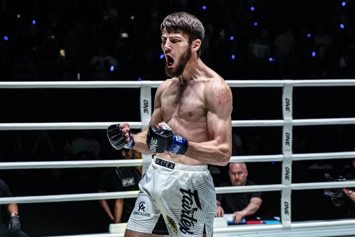 Võ sĩ Imangazaliev.