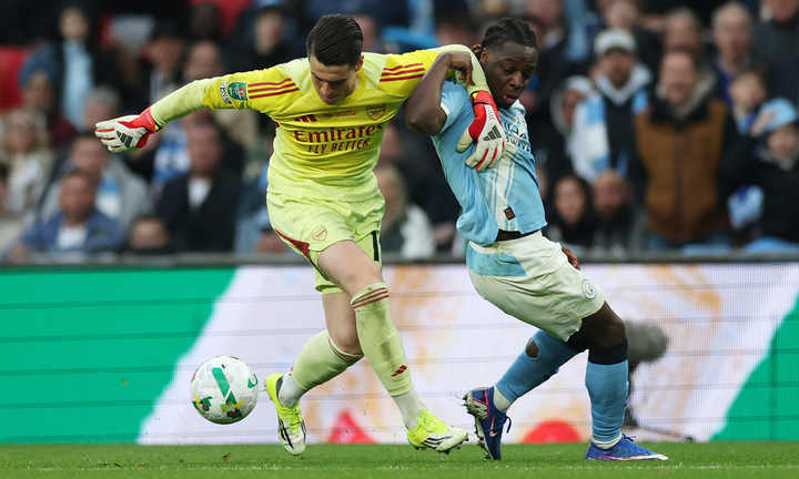 Thủ môn Kepa của Arsenal mắc lỗi. (Ảnh: Reuters)