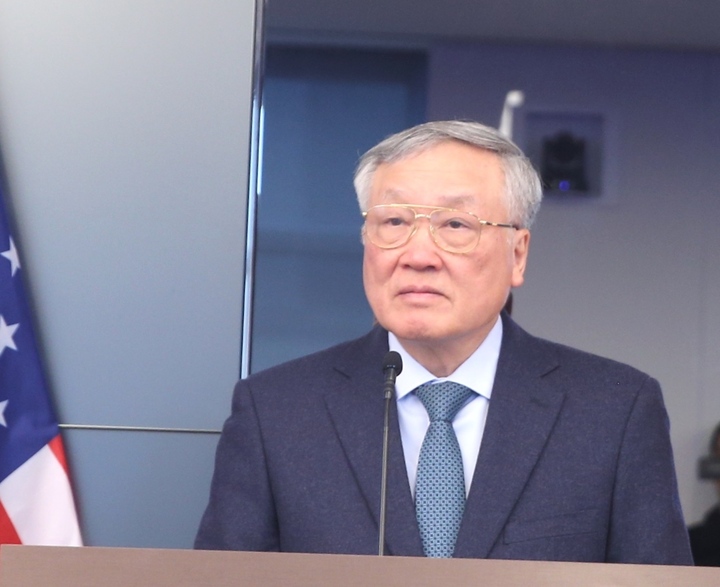 Theo Phó Thủ tướng Thường trực, đến nay, bằng quyết tâm cao và hành động quyết liệt, Việt Nam đã cơ bản xây dựng được khuôn khổ chính sách đồng bộ, đặc thù vượt trội đưa Trung tâm tài chính đi vào hoạt động. (Ảnh: VGP/Nguyễn Hoàng)