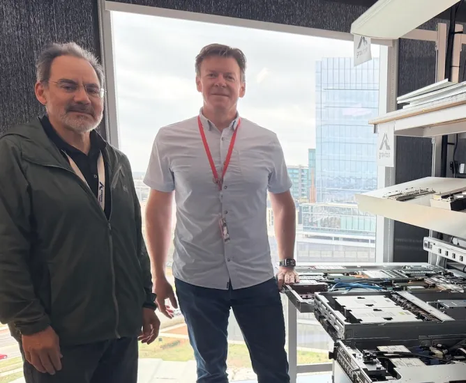 Phòng thí nghiệm AWS Austin - nơi Amazon phát triển chip Trainium3, đối thủ tiềm năng của Nvidia. (Nguồn: Julie Bort)