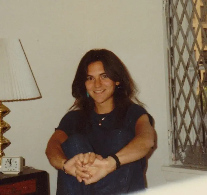 Louisa Peck thời trẻ là một "nữ hoàng tiệc tùng".