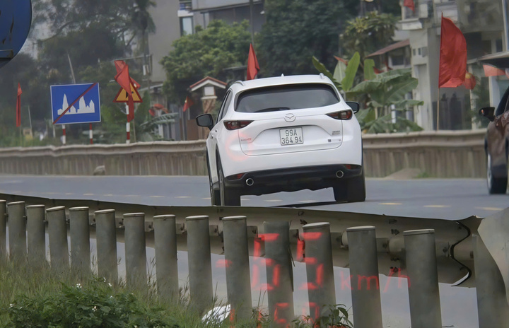 Xe ô tô chạy quá tốc độ. (Ảnh: Công an Bắc Ninh)