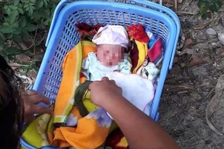 Một bé sơ sinh bị bỏ rơi. (Ảnh minh họa)