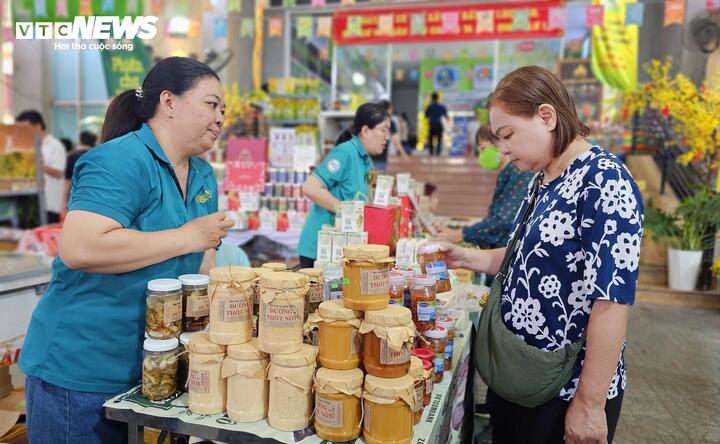 Người tiêu dùng ưu tiên sản phẩm “đáng tiền”, cân nhắc kỹ trước khi chi tiêu.