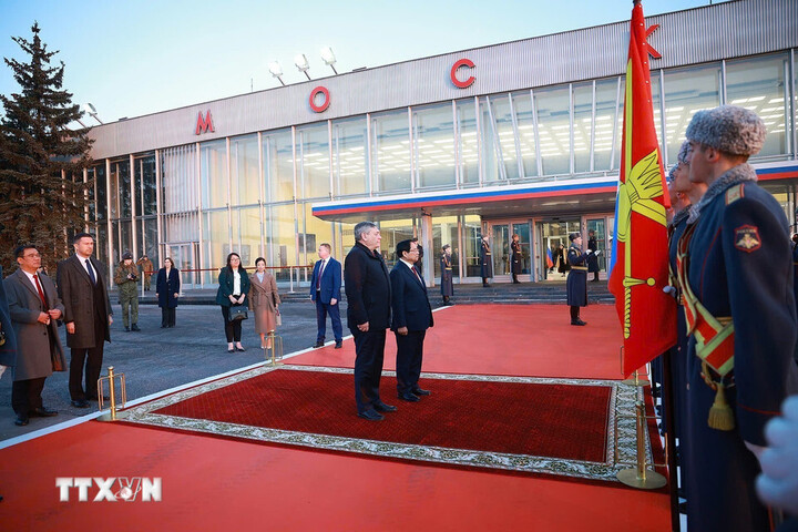 Lễ tiễn Thủ tướng Phạm Minh Chính tại sân bay Vnukovo 2, Thủ đô Moska. (Ảnh: Dương Giang)