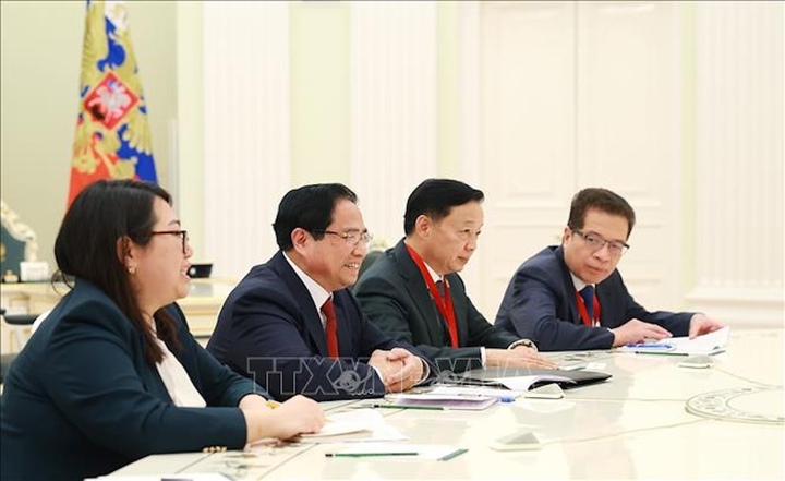 Thủ tướng Phạm Minh Chính hội kiến Tổng thống Nga Vladimir Putin. (Ảnh: Dương Giang/TTXVN)