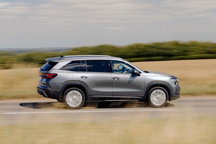 Top xe SUV hybrid tiết kiệm nhiên liệu đáng mua nhất 2026 - 4