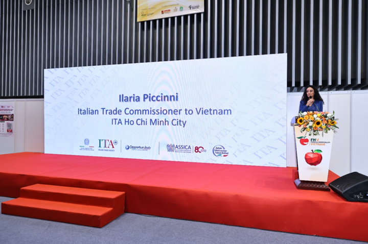Bà Ilaria Piccinni - Giám đốc Thương vụ Ý tại Việt Nam (ITA) phát biểu tại Hội thảo. Nguồn: ITA