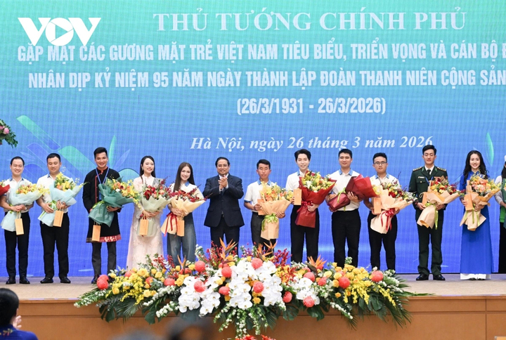 Thủ tướng: Thanh niên phải làm chủ về KHCN, góp phần đưa đất nước bứt phá - 7
