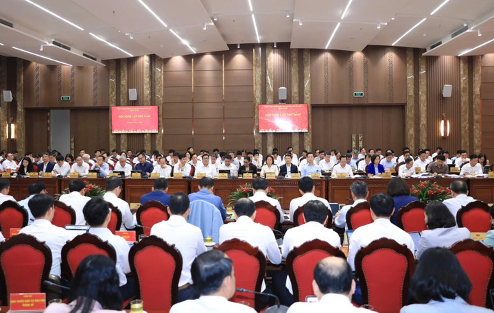 Toàn cảnh hội nghị