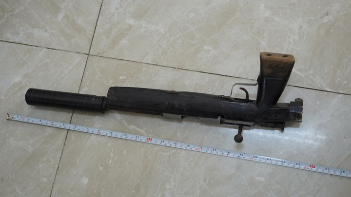 Khẩu súng tự chế mà Nguyễn Ngọc Đạo sử dụng để gây án