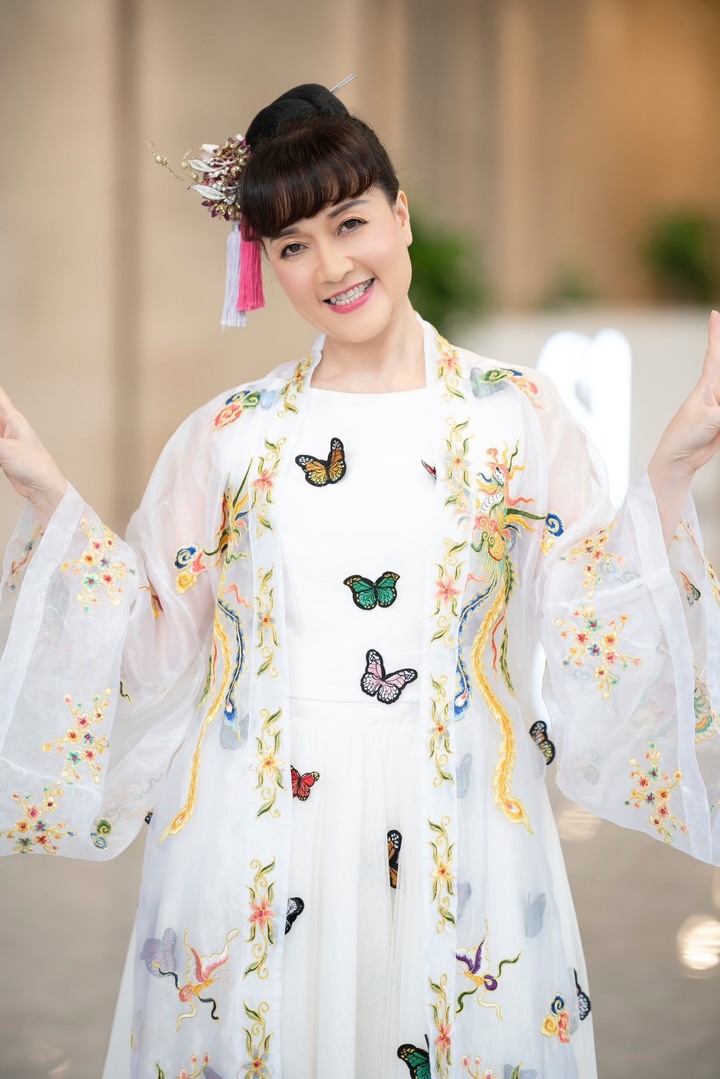 Vân Dung gắn liền với hình ảnh Táo Y Tế trong "Táo quân".