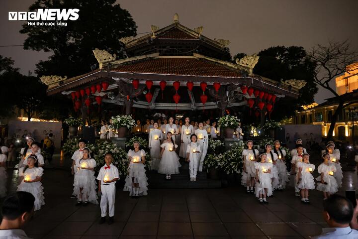 Thành công của live concert không chỉ dừng ở một sự kiện nghệ thuật, mà còn góp phần khẳng định vị thế Thủ đô ngàn năm văn hiến – một “Thành phố sáng tạo” đang lan tỏa các giá trị nhân văn và bản sắc riêng.