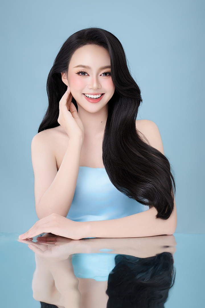 Sinh năm 2006, Phạm Thùy Dung (SBD 063) thuộc top thí sinh nhỏ tuổi nhất năm nay. Cô cao 1m75 m, số đo 78-63-90, hiện là sinh viên Học viện Nông nghiệp Việt Nam. Thí sinh gây chú ý với vẻ ngoài thanh tú, được một số khán giả nhận xét cô là bản sao của Hoa hậu Thanh Thủy.