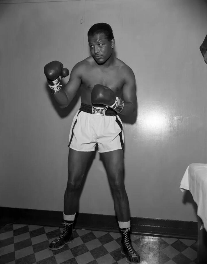 Nhiều võ sĩ đặt biệt danh theo Sugar Ray Robinson