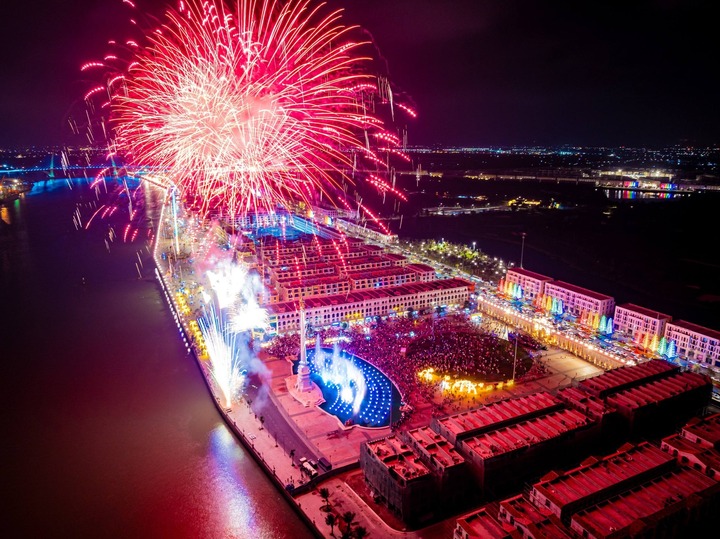 Các sự kiện lễ hội thường xuyên được tổ chức góp phần gây dựng cộng đồng gắn kết bền vững và sức sống sôi động cho các khu đô thị Vinhomes.