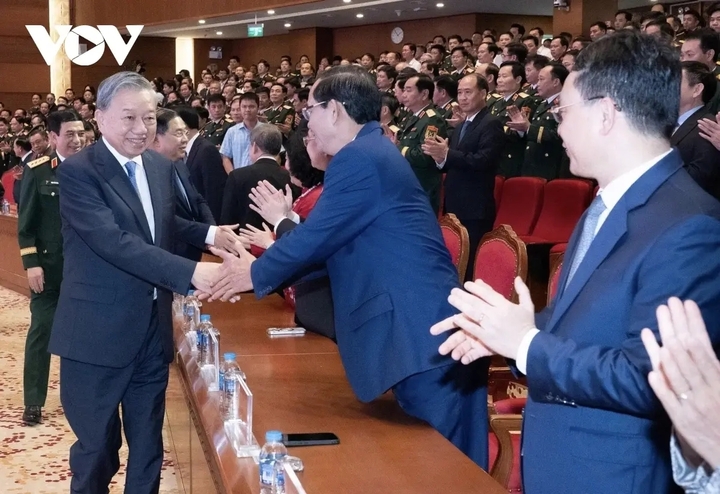 Tổng Bí thư Tô Lâm: Luôn quán triệt sâu sắc quan điểm lấy người bệnh làm trung tâm.