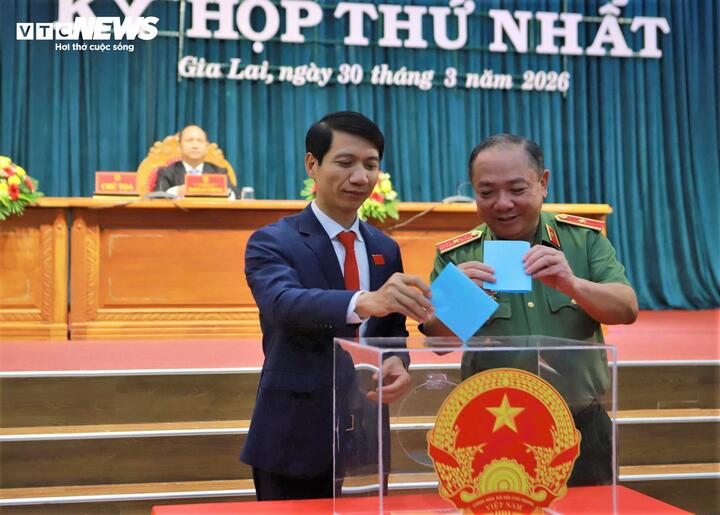Kết quả bầu Chủ tịch, các Phó Chủ tịch HĐND tỉnh; Chủ tịch, các Phó Chủ tịch UBND tỉnh Gia Lai khóa XIII, nhiệm kỳ 2026-2031 có hiệu lực kể từ ngày 30/3/2026.