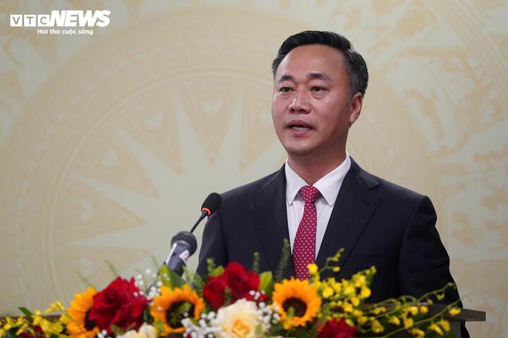 Ông Nguyễn Việt Hùng, Tân Chủ tịch UBND tỉnh Khánh Hòa.