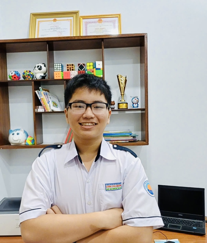 Ngô Gia Khiêm, vừa đạt điểm SAT tuyệt đối 1600/1600, lọt top 1% cao nhất thế giới. (Ảnh: NVCC)