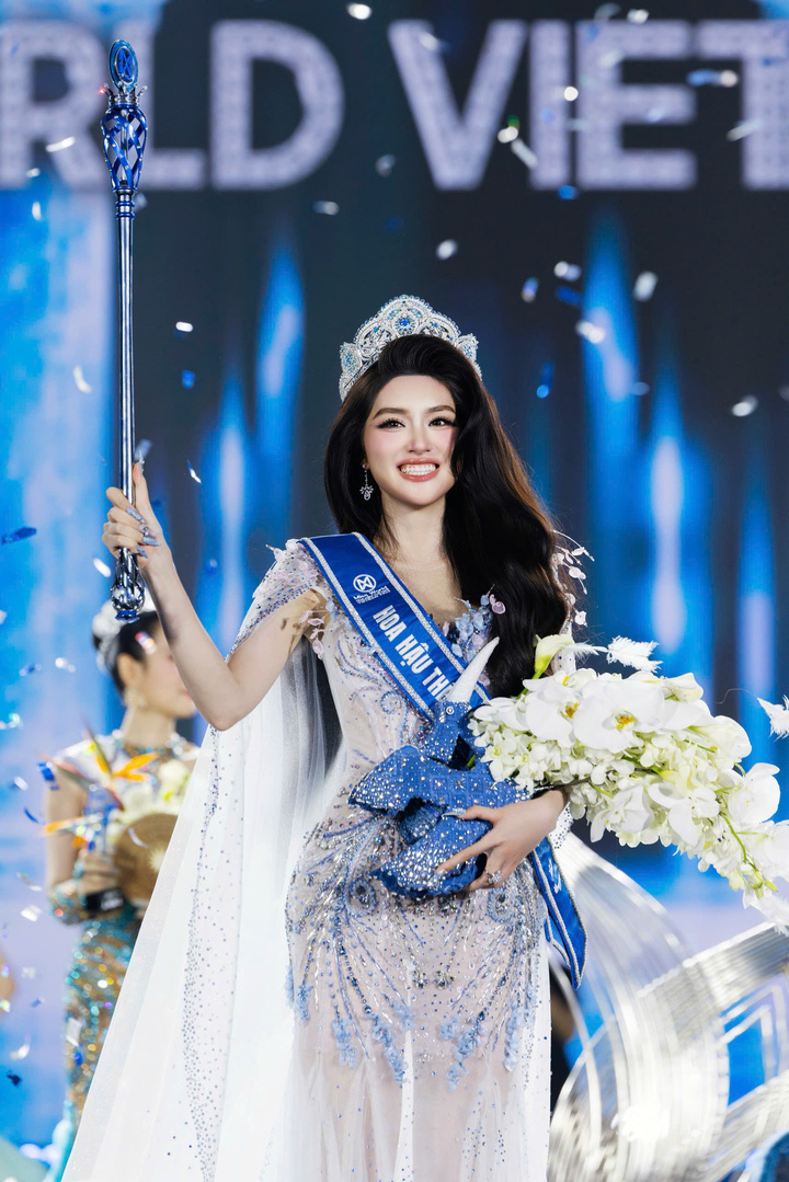 Chung kết Miss World Vietnam 2025 vừa diễn ra với chiến thắng thuộc về người đẹp Phan Phương Oanh. Kết quả này nhận được sự đồng tình của đa số người hâm mộ.